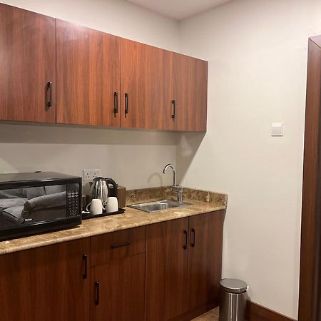 Lily Hotel Suite Mubarraz Al-Hofuf Buitenkant foto