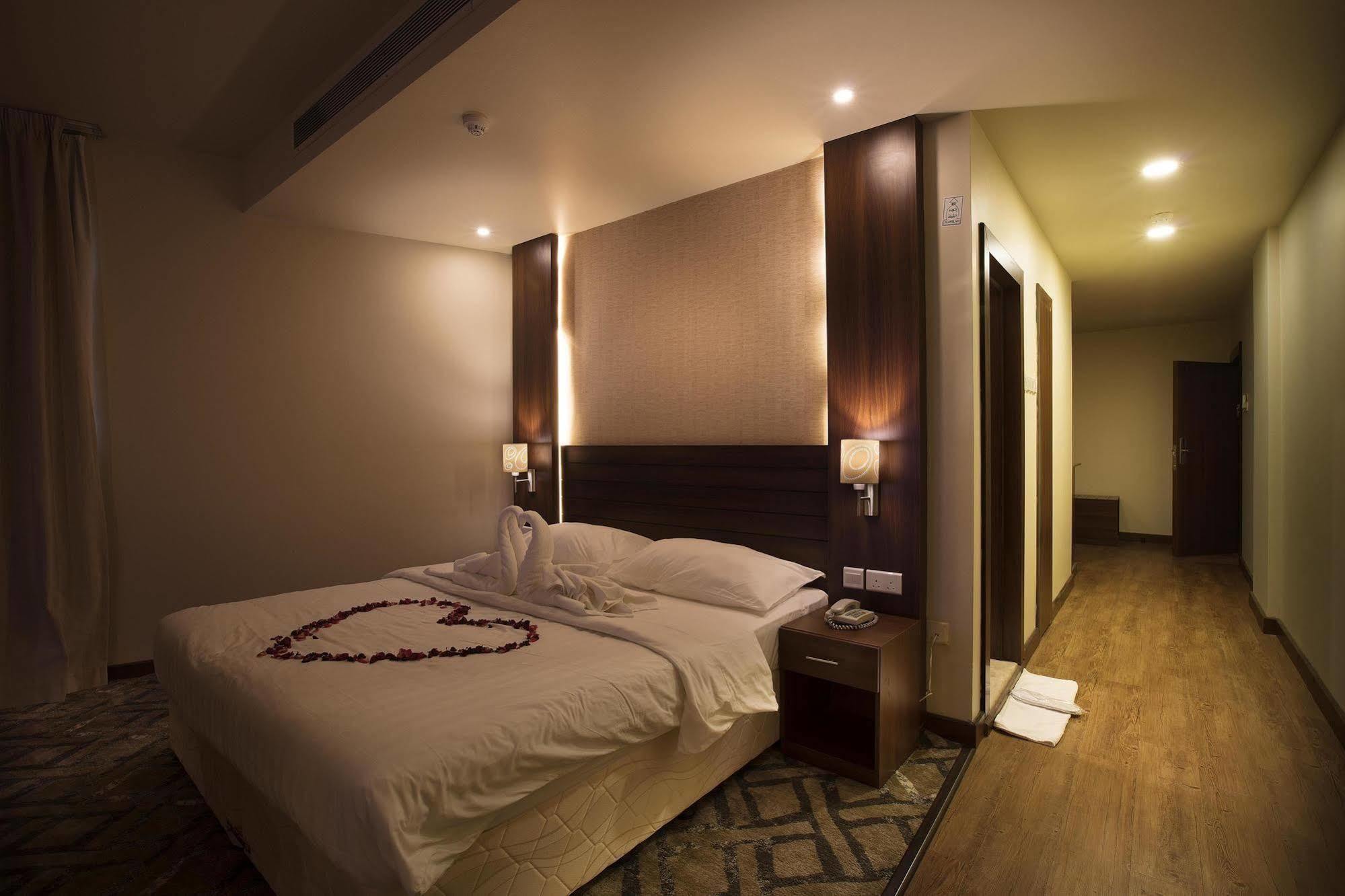 Lily Hotel Suite Mubarraz Al-Hofuf Buitenkant foto