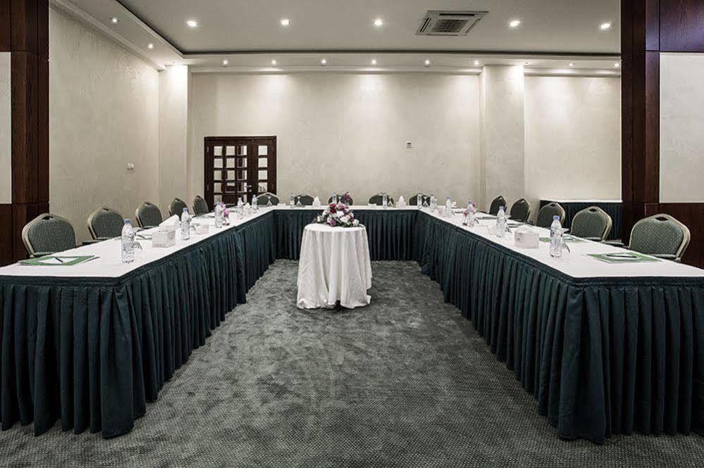Lily Hotel Suite Mubarraz Al-Hofuf Buitenkant foto