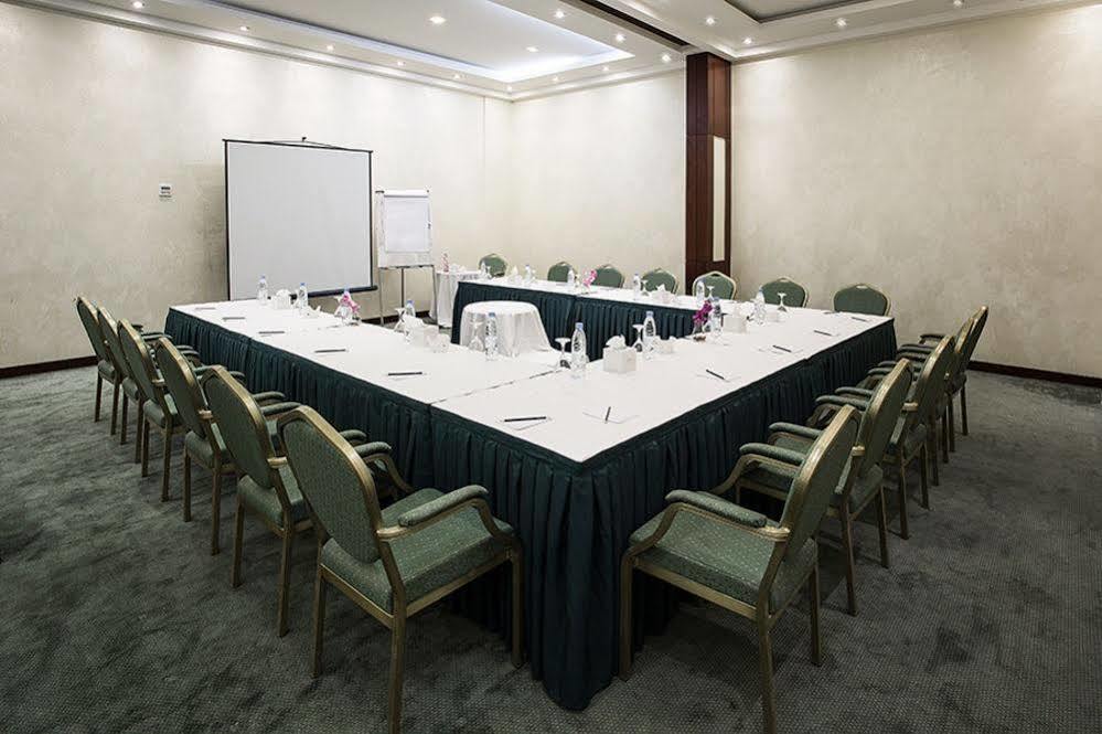 Lily Hotel Suite Mubarraz Al-Hofuf Buitenkant foto